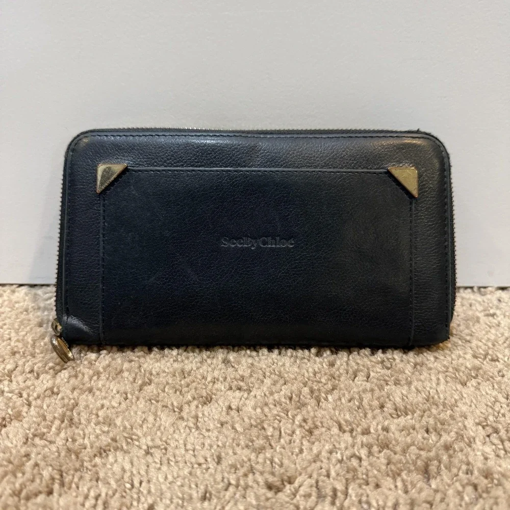 See By Chloe Wallet Womens Black Leather Zip Around Gold Hardware Continental